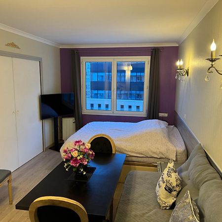 Altamira Aparthotel Issy-les-Moulineaux Exterior photo